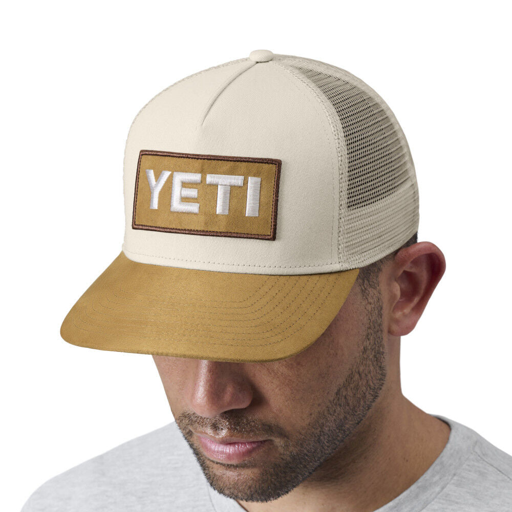 GORRA LOGO FX SUEDE BRIM TRUCKER HAT KHAKI/TAN MARCA YETI